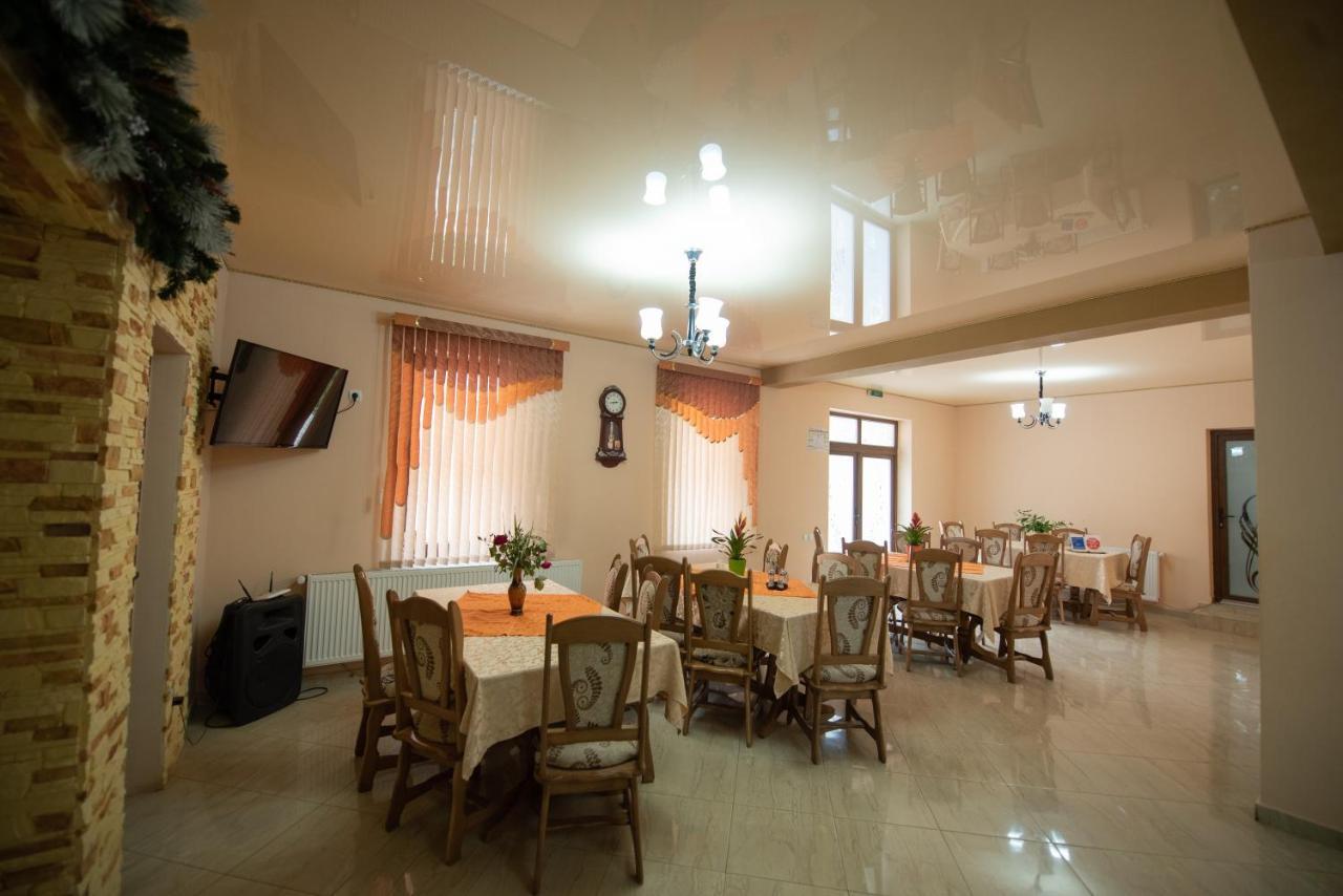 Dupa Apa La Razvan Sighetu Marmatiei Exterior photo