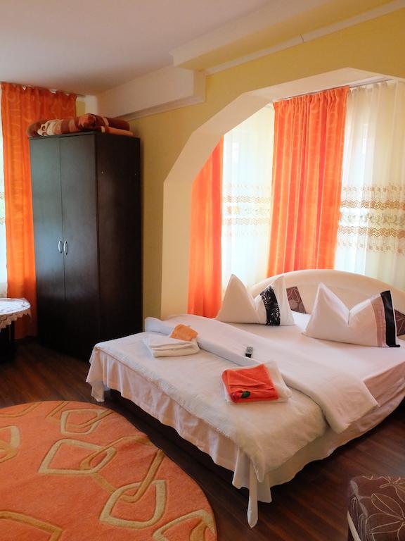 Dupa Apa La Razvan Sighetu Marmatiei Room photo